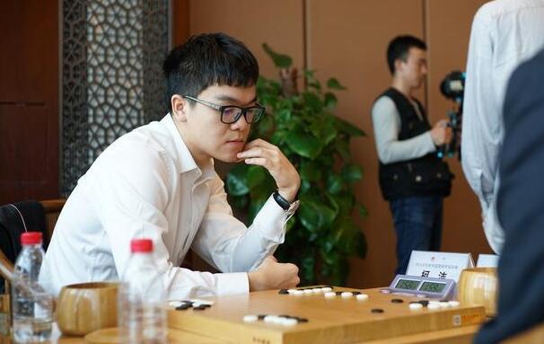 21岁围棋少年柯洁正式保送清华大学 成清华唯一保送运动员