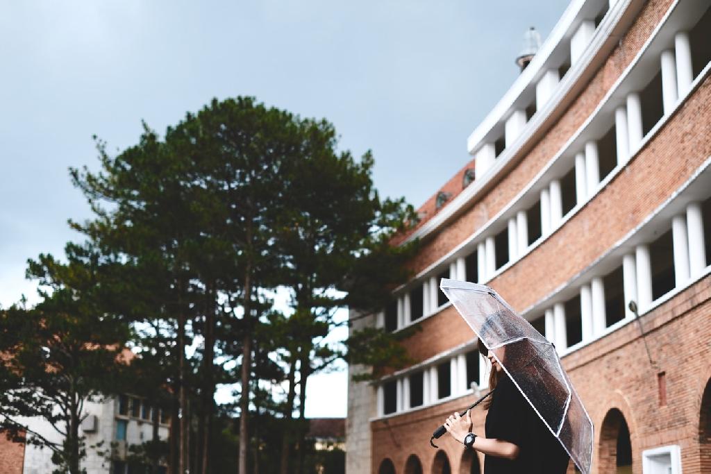 自考生当老师难吗？自考师范大学可以当老师吗
