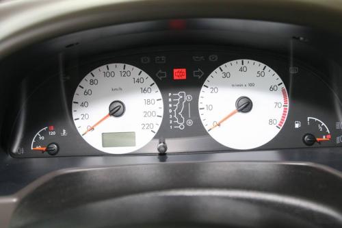 车辆仪表盘上指示灯亮，到底什么意思？