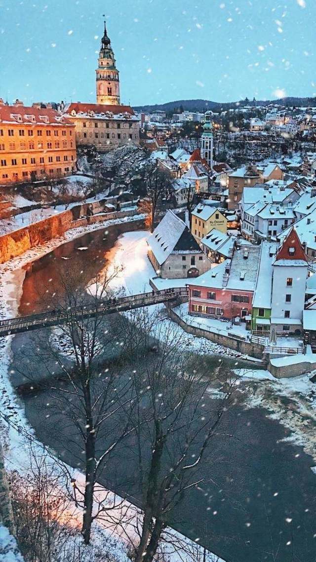 二年红写雪的句子