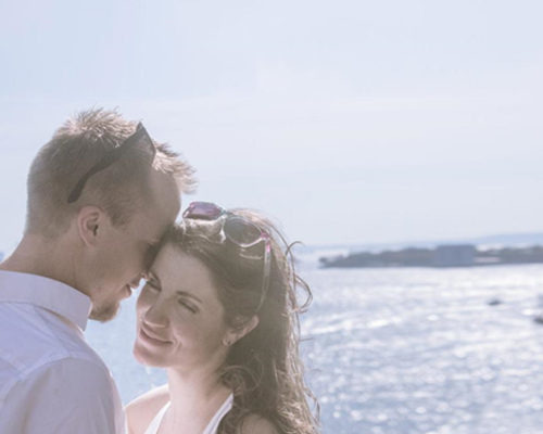 形容老公懒不工作不管孩子句子 形容老公懒不工作不管孩子句子