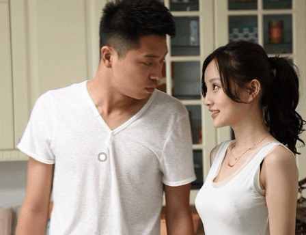 因为在幸福的面前英语句子翻译