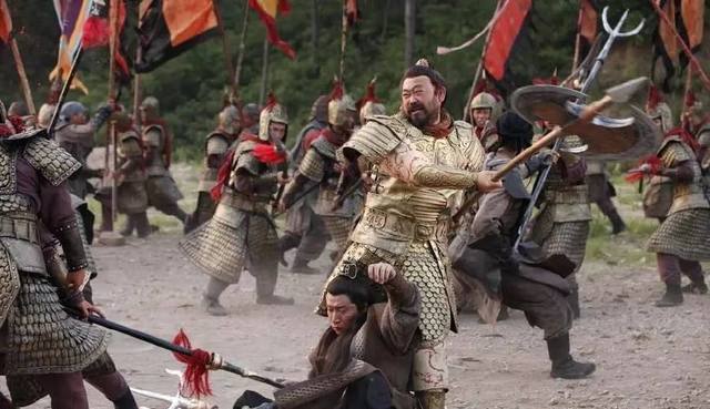 关于军人和戏子的句子