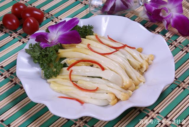 赞美饭菜好吃的句子 赞美饭菜好吃的句子