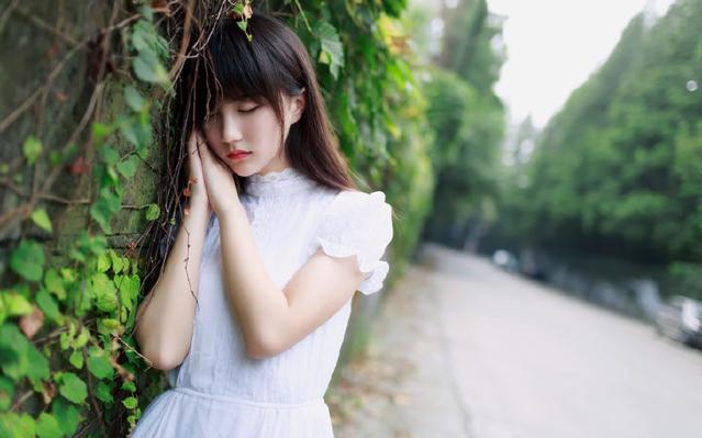 描述学校环境的句子