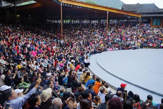 关于苗写日出的句子