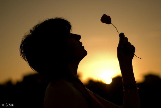 委屈求全的爱情句子