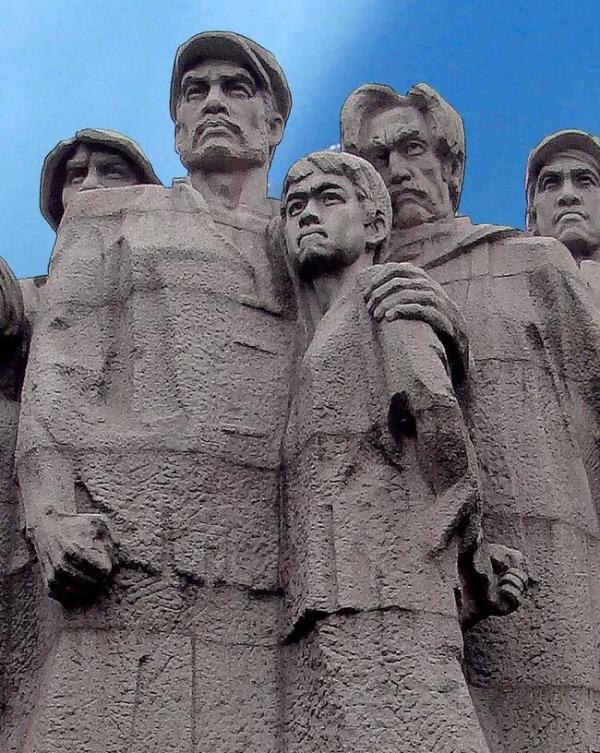 赞扬革命的名言名句 关于革命的名言警句、古诗 赞扬革命的名言名句 关于革命的名言警句、古诗