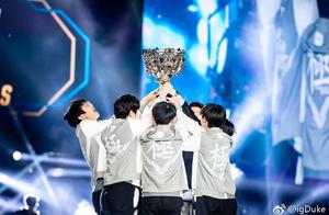 忘不掉你的微笑晶典名句 韩文的Timeless翻译中文是