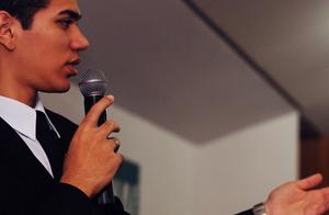 引用名句的开头咋写 引用名言开头的段落要6个