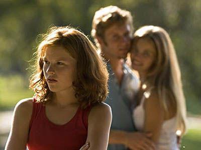 关于朋友爱人的句子 关于友情的唯美句子简短的不带爱情