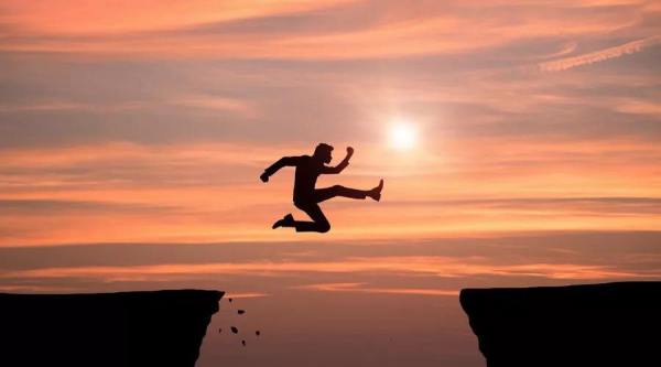 工作面对困境的名句 面对困难挫折的名言警句 工作面对困境的名句 面对困难挫折的名言警句